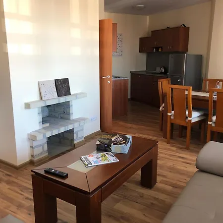 Spacious 2 Bed Close To Gondola Appartement *